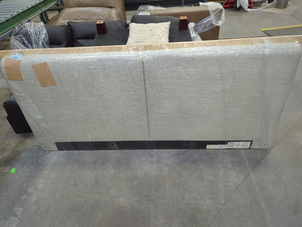 Chisa Upholstered Platform Headboard