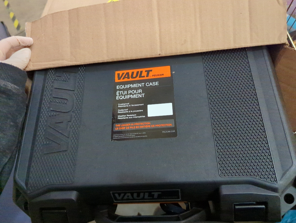 Pelican Vault V525 Hard Case (Camera, Pistol, Gear, Equipment)