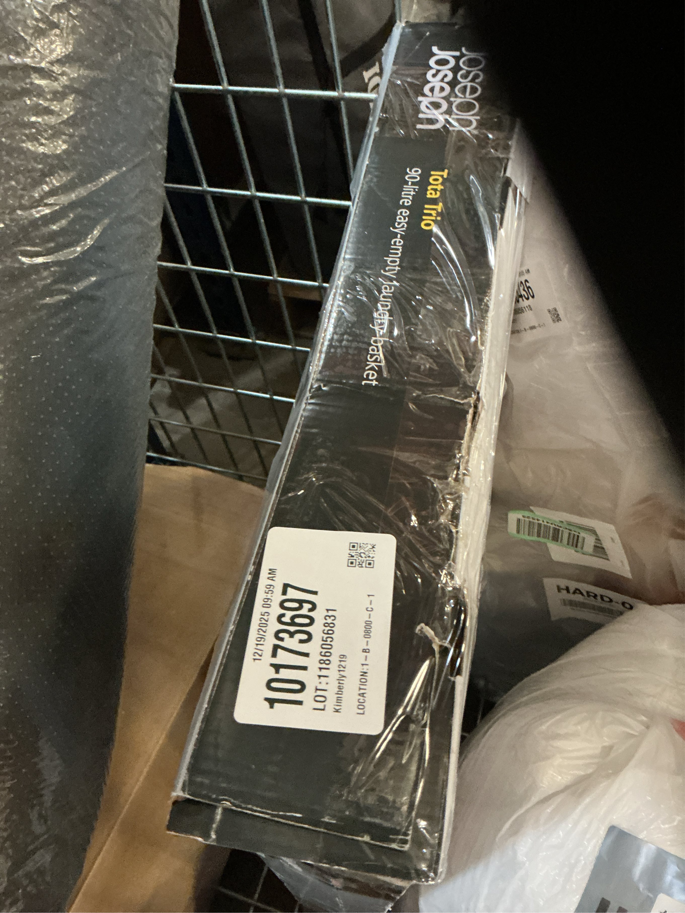 Joseph Joseph  Tota Trio 90l Laundry Basket