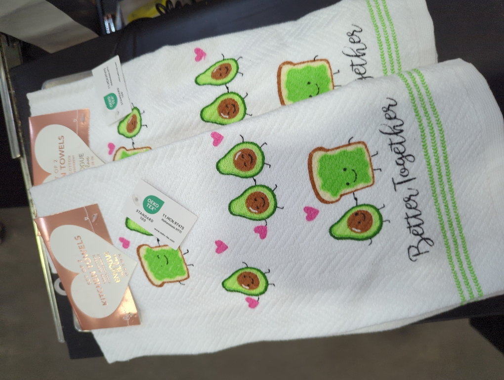 Envogue With Love Set Of 4 Avacado Kitchen Towels
