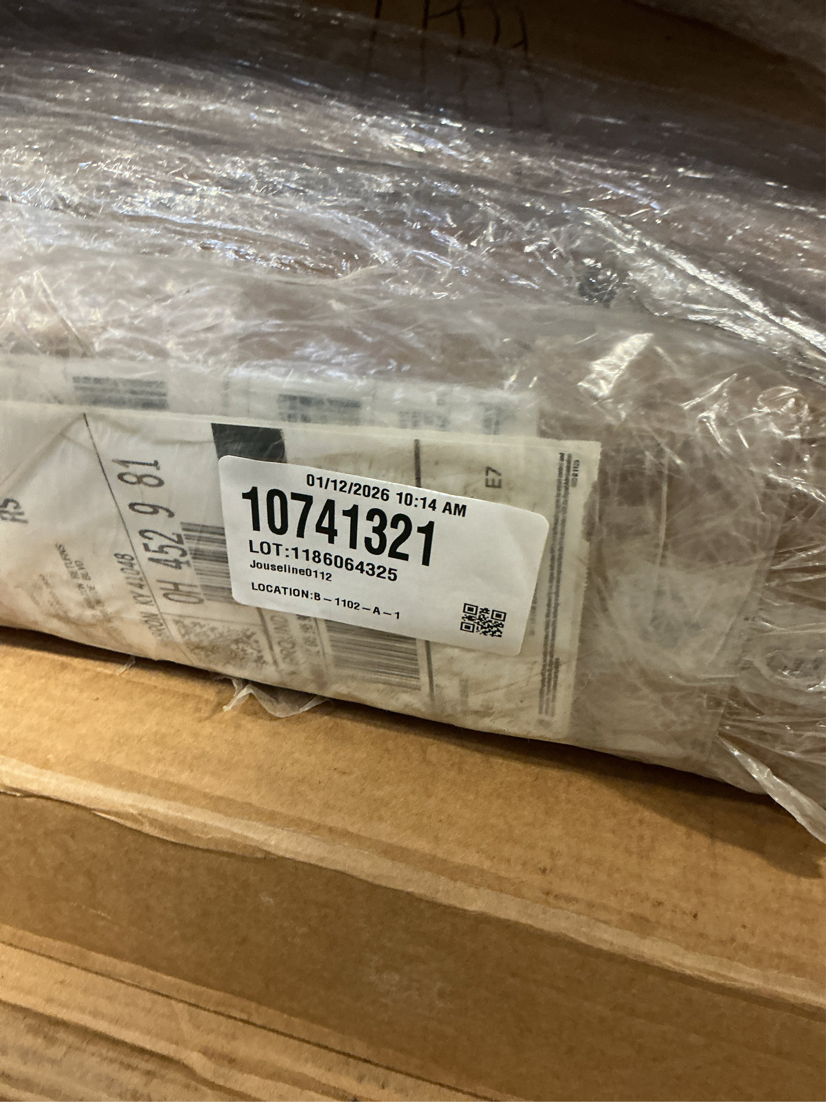 SONGMICS Storage Ottoman Bench, Foldable Foot Rest with Legs, 15 x 43 x 15.7 Inches, End of Bed Bench, Storage Chest, Load up to 660 lb, for Living Room, Bedroom, Entryway, Ink Black ULSF018B01