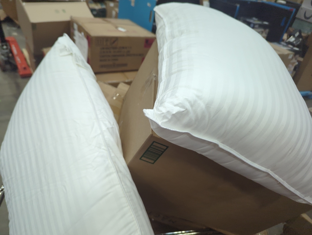 Beckham Hotel Collection Bed Pillows King Size Set of 2 - Down Alternative Pillow for Back, Stomach or Side Sleepers