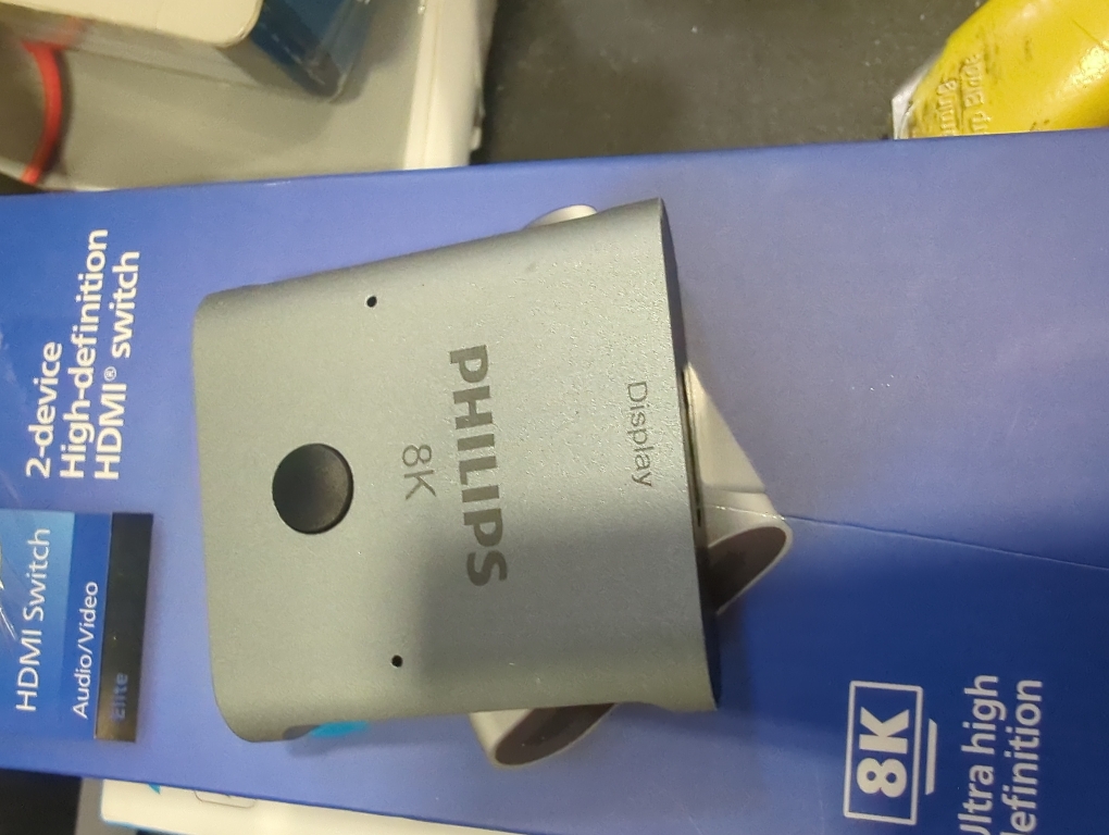 Philips 8K HDMI 2-Port Switch - Silver