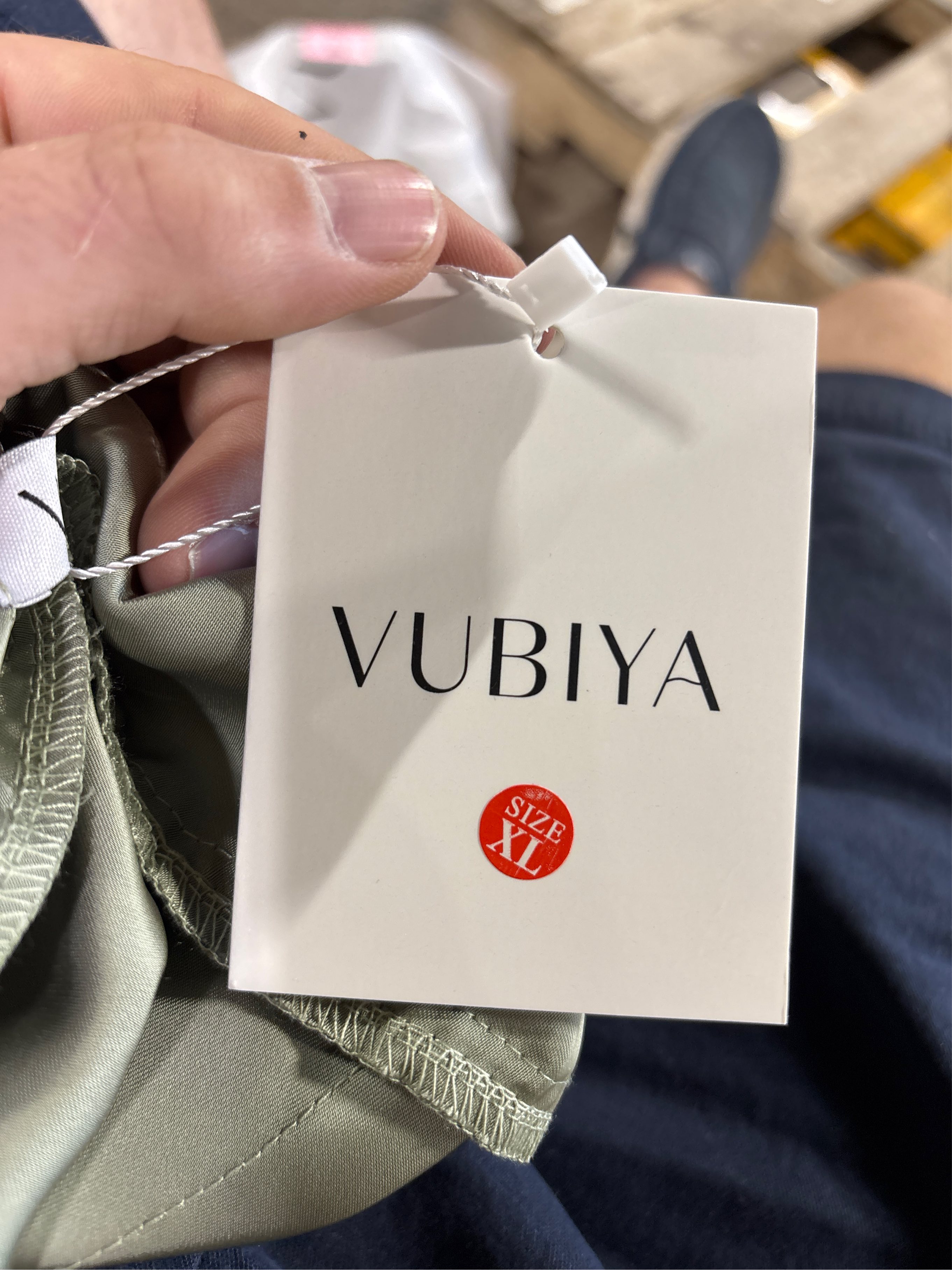 Condition photo showing Good Condition for Vubiya dress