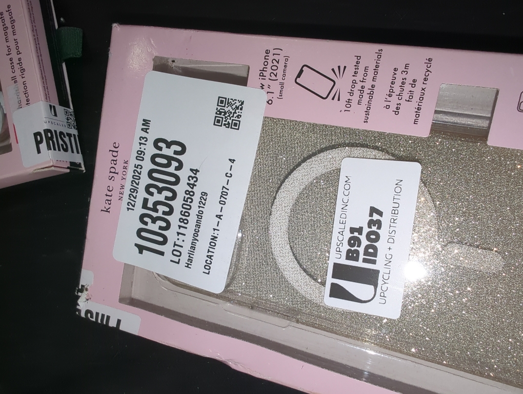 Kate Spade Magsafe Hardshell Case for iPhone 13 - Champagne ( Refurblished )