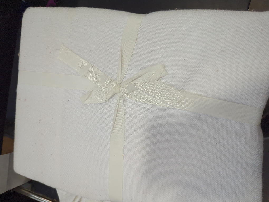 Laura Ashley Esme Tablecloth White 60 x 84 Seats 6-8 People