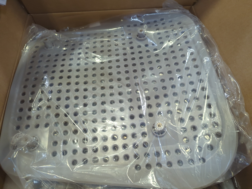 Plastic Chair Light Gray (ONLY ONE CHAIR)