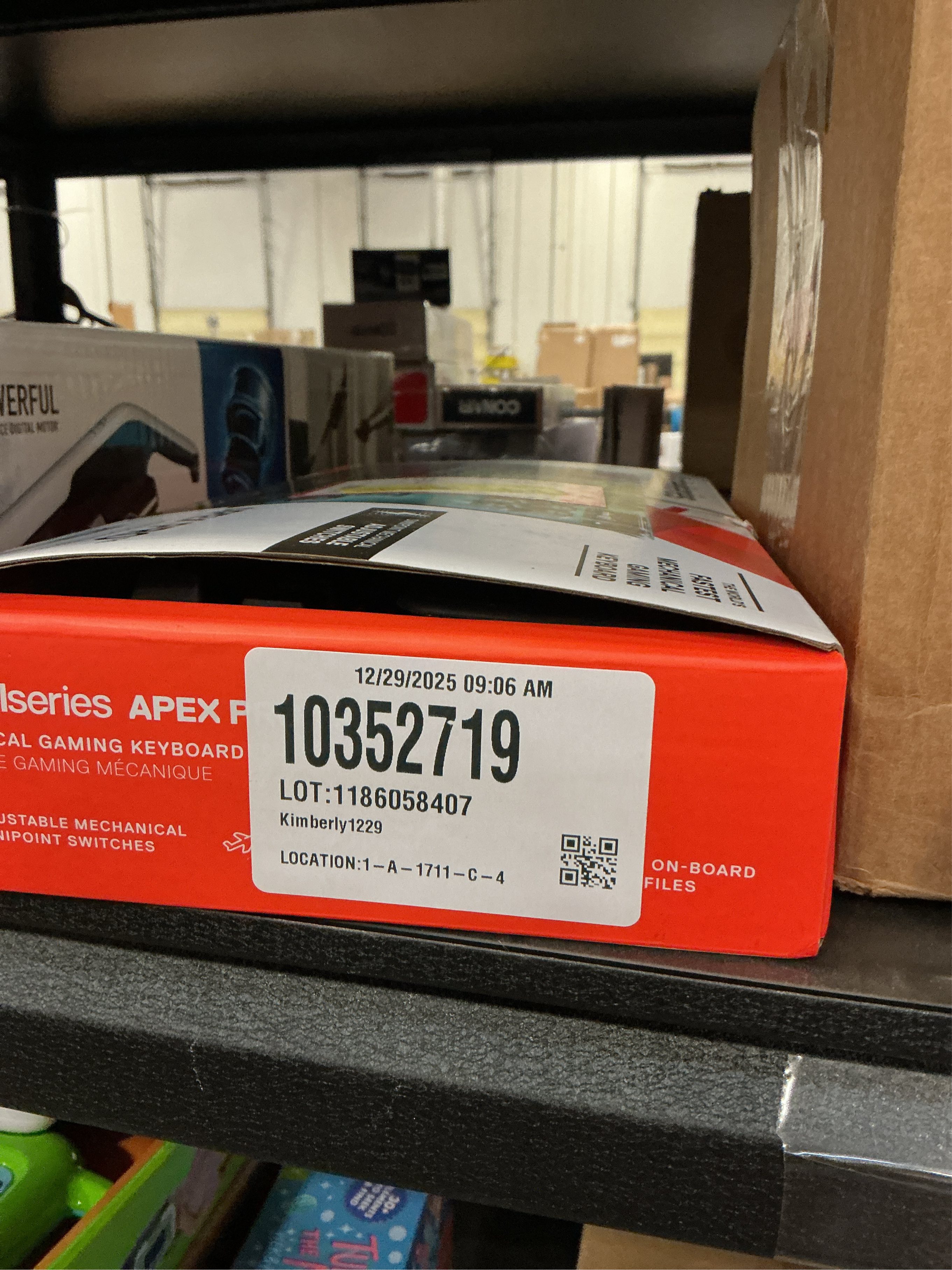 SteelSeries - Apex Pro TKL Wired Mechanical OmniPoint Adjustable Actuation Switch Gaming Keyboard with RGB Backlighting - Black