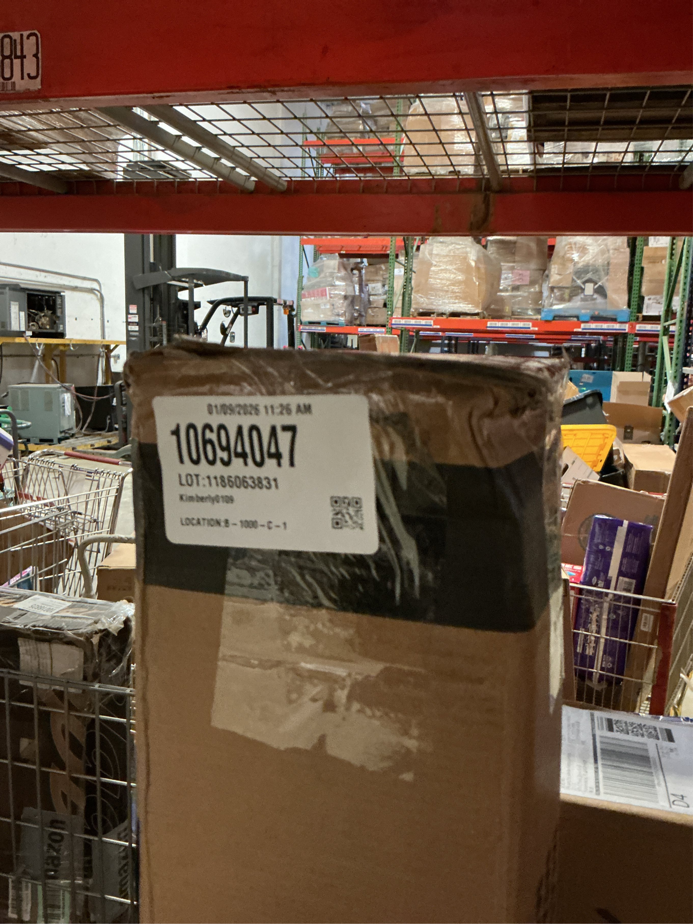 9FT Patio Umbrella with Fiberglass Ribs, Outdoor Market Table Umbrella with Crank and Tilt, UV Resistant Waterproof Canopy for Patio, Garden, Deck, Pool, Beige