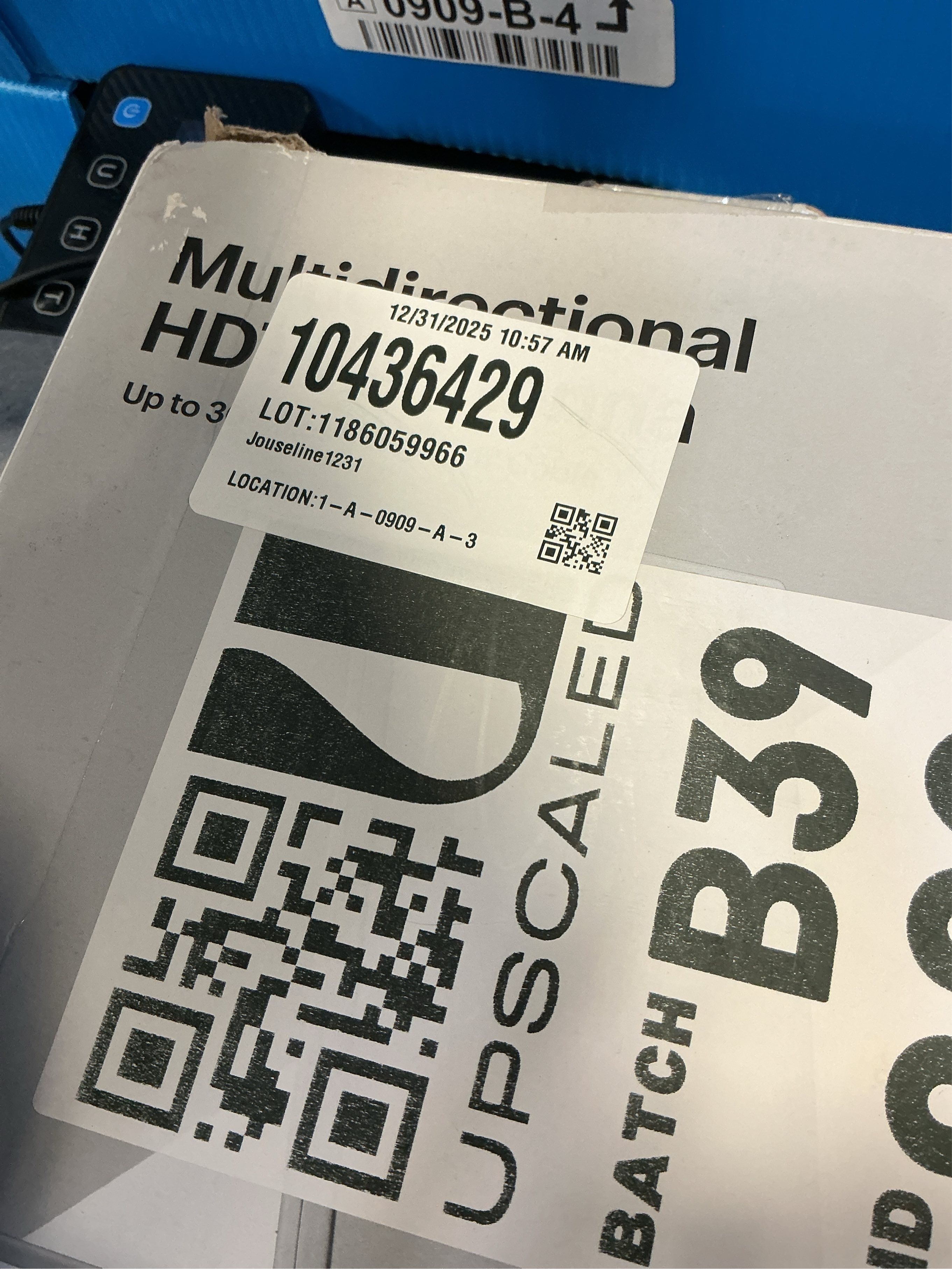 Best Buy Essentials™ - Multidirectional Indoor HDTV Antenna - 30 Mile Range - Off-white