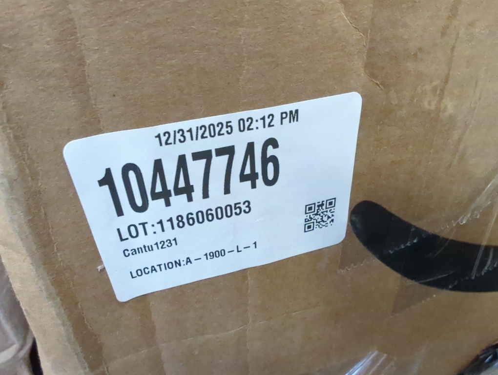 Ninja SLUSHi with RapidChill Technology, 88 oz. Frozen Drink & Slushie Machine, 5 Preset Programs, Margaritas, Frappés, and More, Premium Accents, Black, FS301