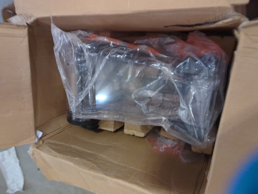 Ninja - Professional Plus Kitchen System with Auto-iQ & (2) 24oz Single-Serve Cups - Black/Stainless Steel