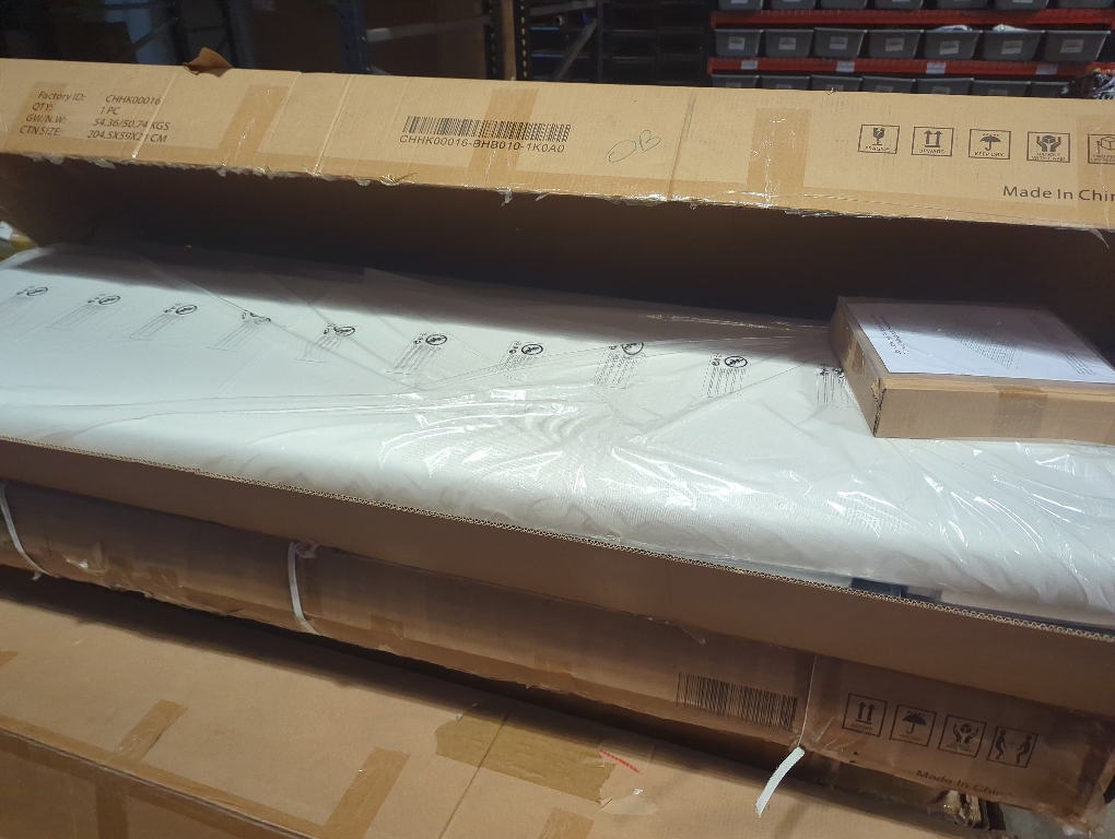 Size King Color White Belo Upholstered Platform Bed