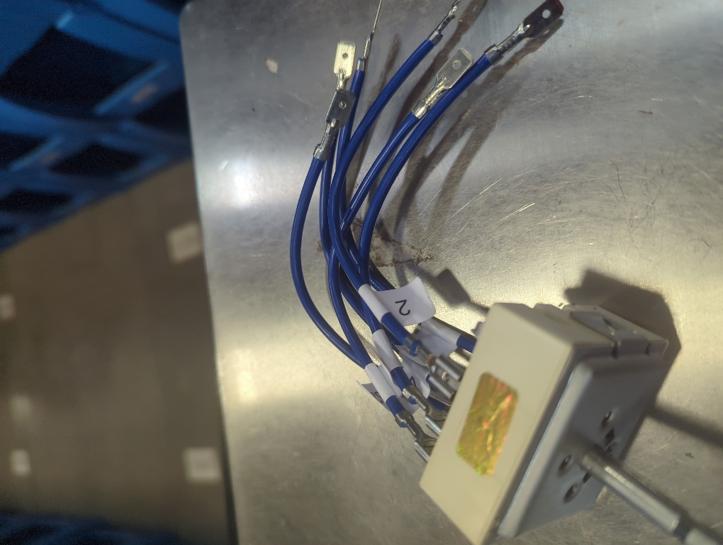 EQUIP. DR US PER001-12 D EDR-12 DX1 compatible with Samsung Range Dual Surface Element Switch fits old #s PER001-12 D