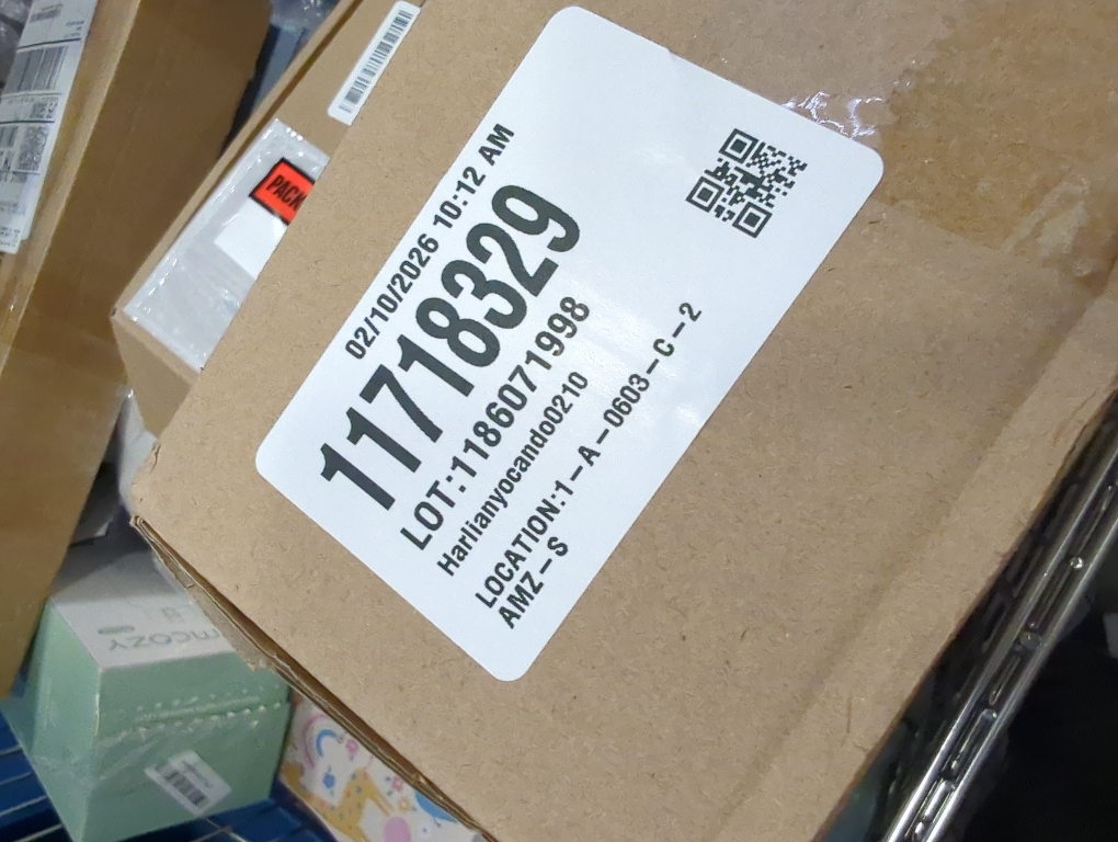 Livabber Flat Napkin Holder, Metal Kitchen Napkin Storage with Weighted Tension Arm Rustic Tissue Paper Dispenser for Countertop, Table Kitchen, Dining Room (With Marble Base, Chrome)