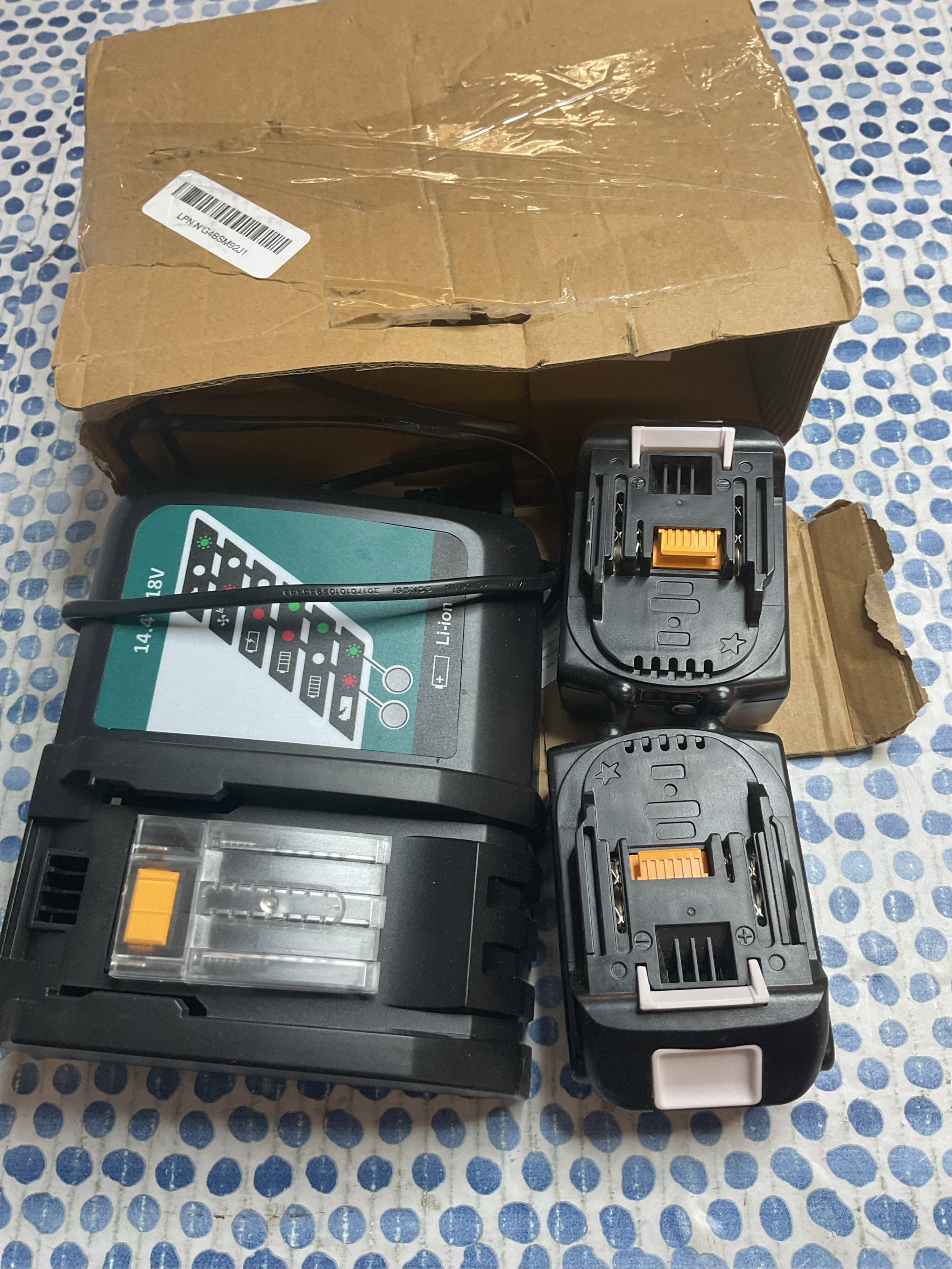 https://s3.us-central-1.wasabisys.com/manyfastscan-photos/f88438b8-13f4-46b2-b77d-1ce5455edb98.jpg