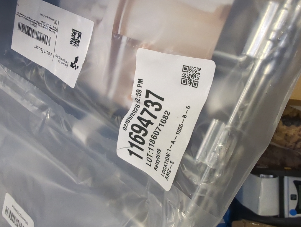 FeeraHozer Pants Hangers Non Slip 3 Pack Space Saving Hangers Multi-Layer Swing Arm Pants Hanger Stainless Steel Space Saver Hanger Closet Storage Organizer for Jeans Trouser Slacks Clothes (Black)