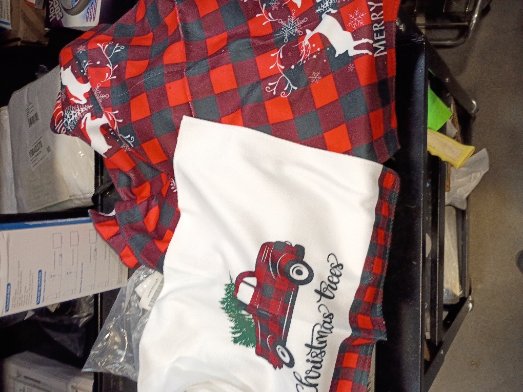 Sratte 6 Pcs Winter Kitchen Towels Snowman Gnome Truck Dish Towel Absorbent Red Black Buffalo Plaid Bathroom Hand Towels Farmhouse Winter Tea Towel for Kitchen Bathroom Decoration Housewarming Gift