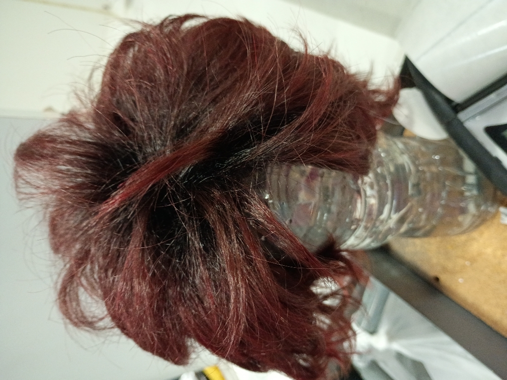 RENERSHOW Short Red Pixie Cut Wavy Wigs for White Women with Bangs Burgundy Highlight Synthetic Wig 6 Inch