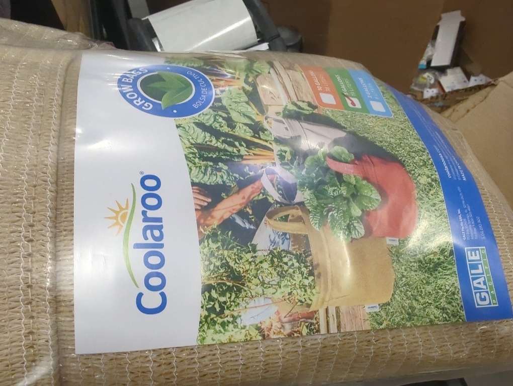 Coolaroo 2-Pack 5 Gallon Heavy Duty Plant/Vegetable/Herb/Fruit Breathable Fabric Grow Planter Pot Bags with Handles, Desert Sand