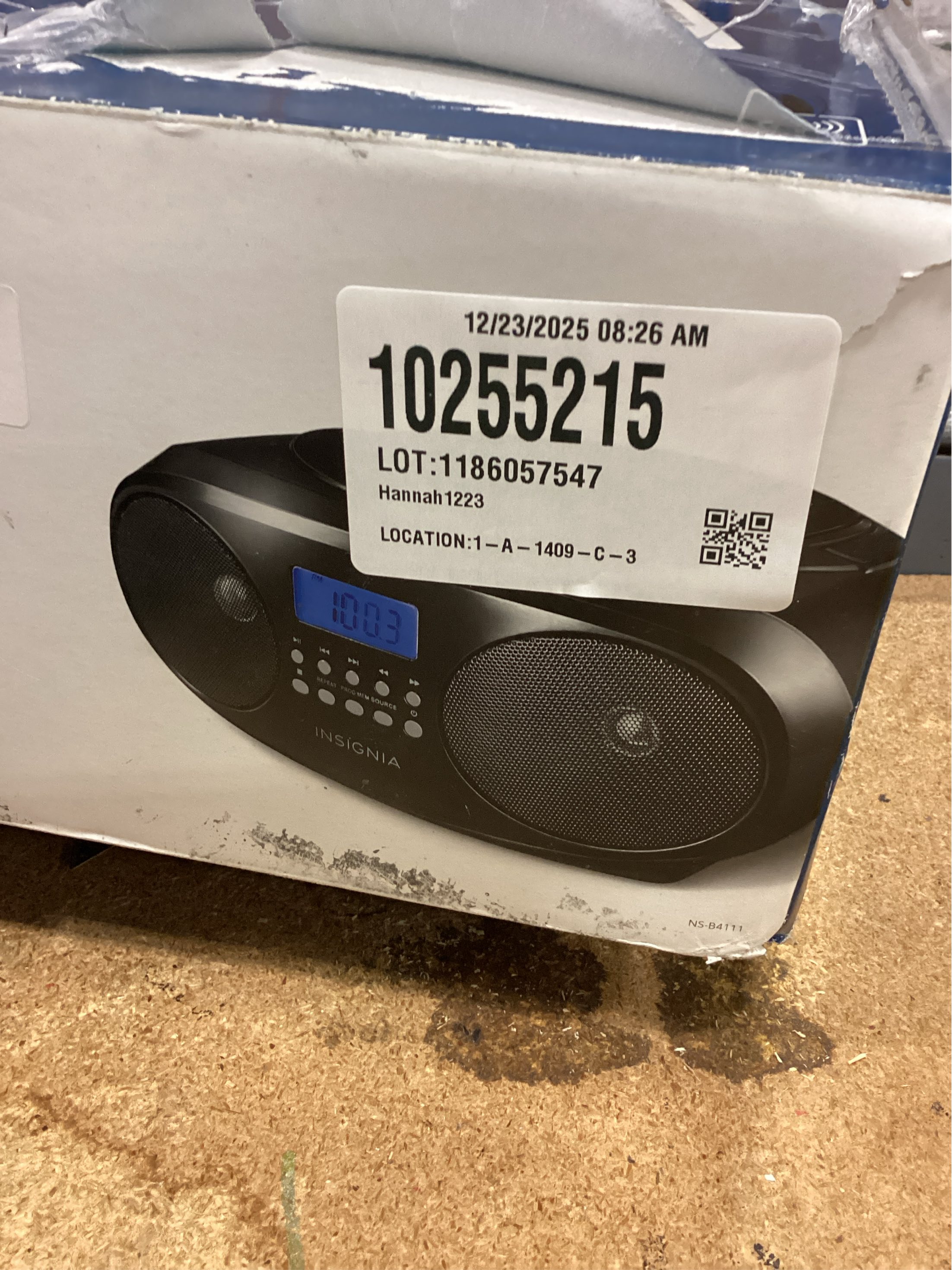 Insignia - CD Boombox with AM/FM Tuner - Black