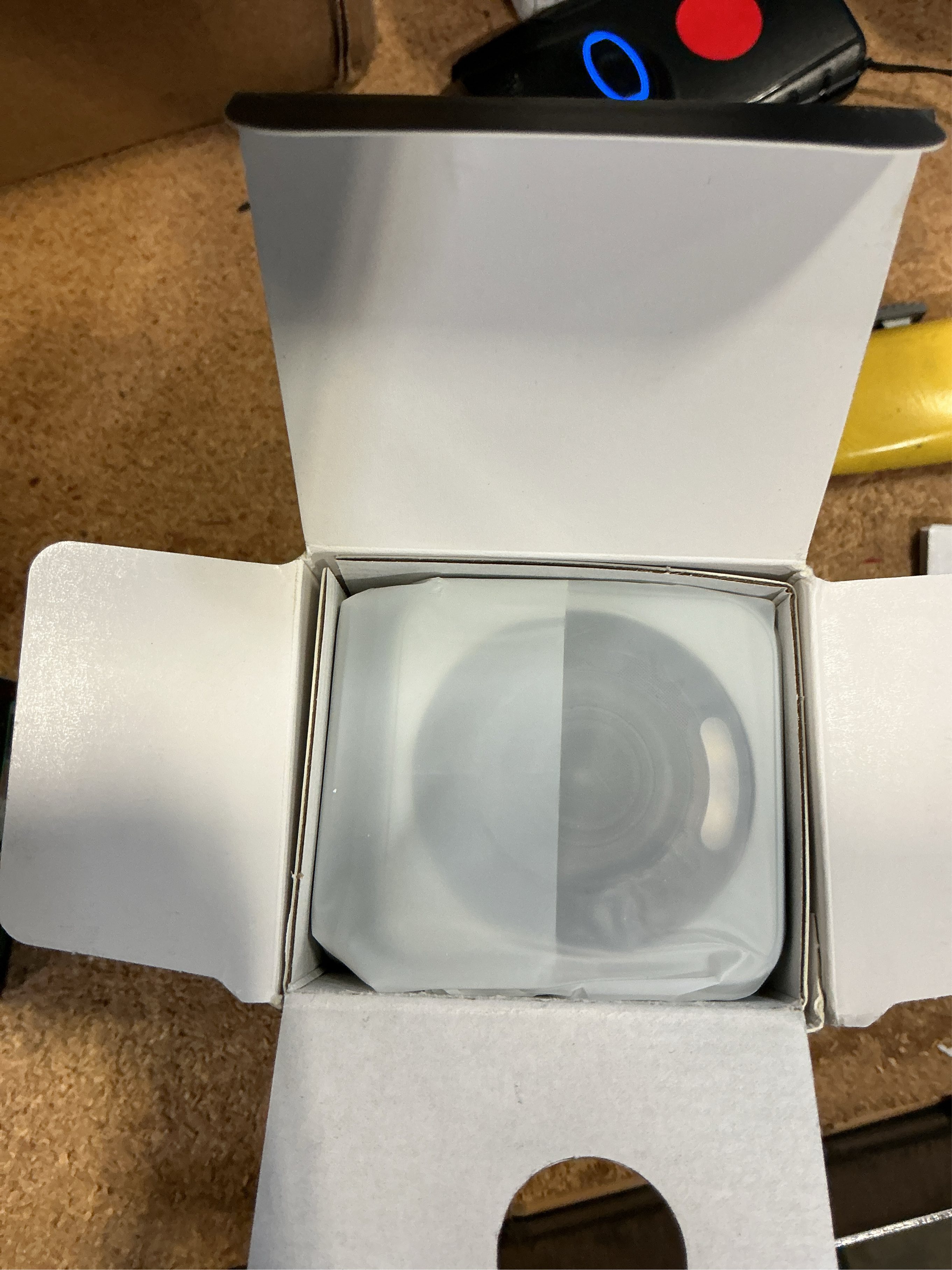 Wyze Cam V4 Plug-in Indoor and Outdoor Smart-Enabled Security Camera