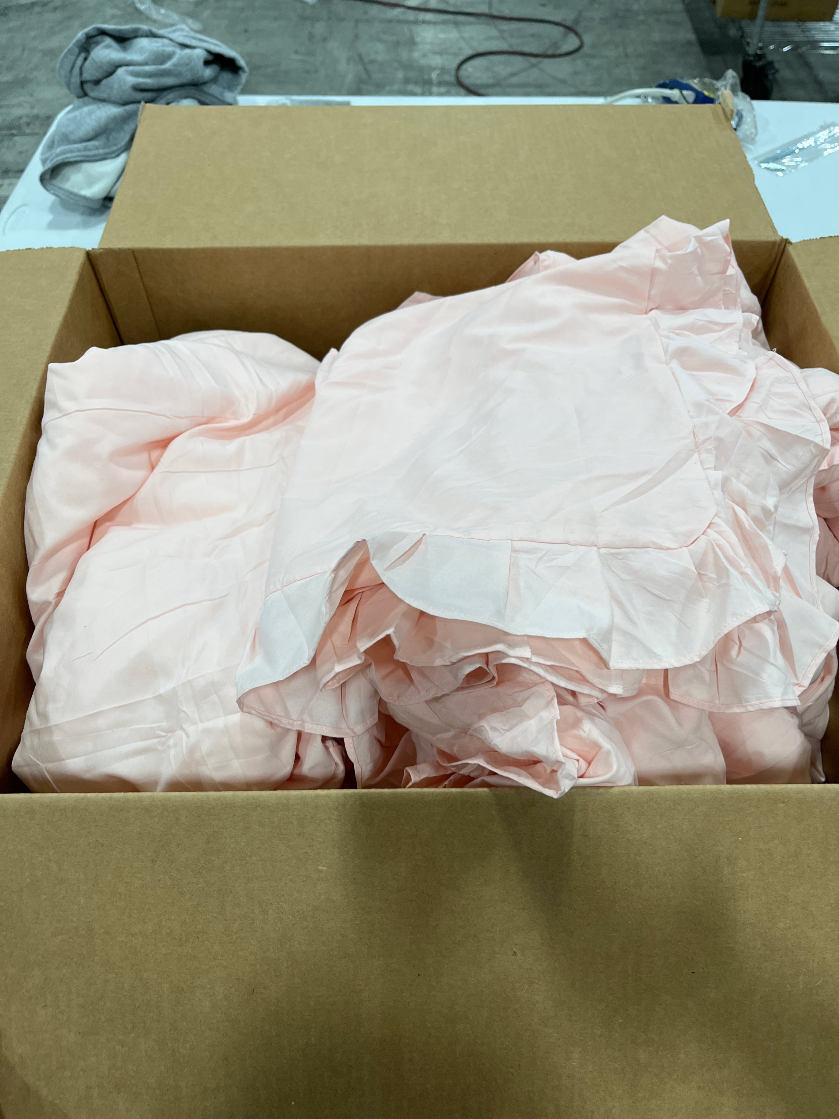 Lush Decor Reyna Soft Knitted Ruffle Blanket/Coverlet, Daybed, 3Pcs ( See the picture for the color) ( Size Queen)