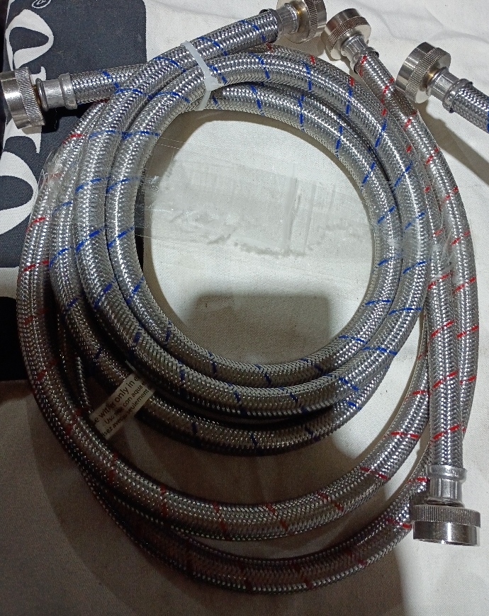 Stainless steel washing machine hoses