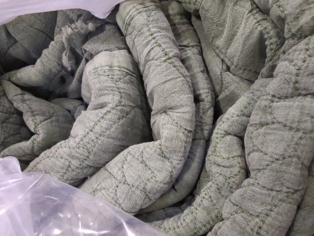 QSH Green Stonewashed Cotton Oversized King Quilt Bedspread Set(128x120),3PCs Farmhouse Ruffled Bedspread California King,Ultra Soft Lightweight Crinkled Quilt Coverlet Set with Pillow Shams