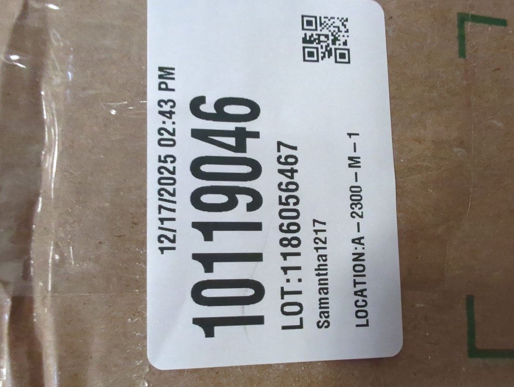 Swiffer PowerMop Multi-Surface Mop Kit for Floor Cleaning, Includes PowerMop, 2 Mopping Pad Refills, 1 Cleaning Solution with Fresh Scent and 2 Batteries