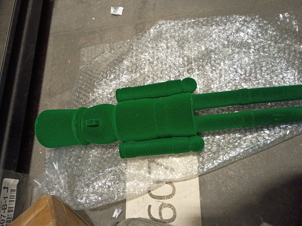 15 Inch Green Velvet Nutcracker Soldier Figurine - Luxury Wooden Christmas Mantel Decor – Emerald Holiday Centerpiece Statue (FLK-Green, 38cm)