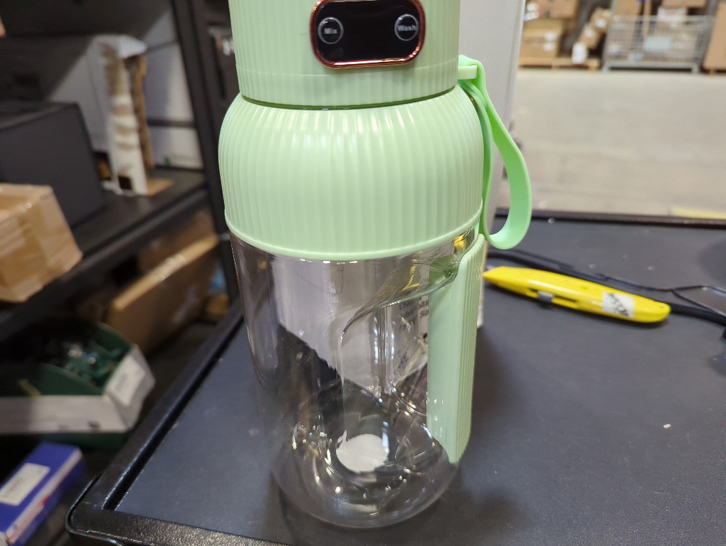 2025 New Multifunctional Portable Juicer Cup with Digital Display, 42 Oz Portable Juicer Cup, Juice Cup Blender, Multifunctional Travel Cup for Shakes & Smoothies (Green)