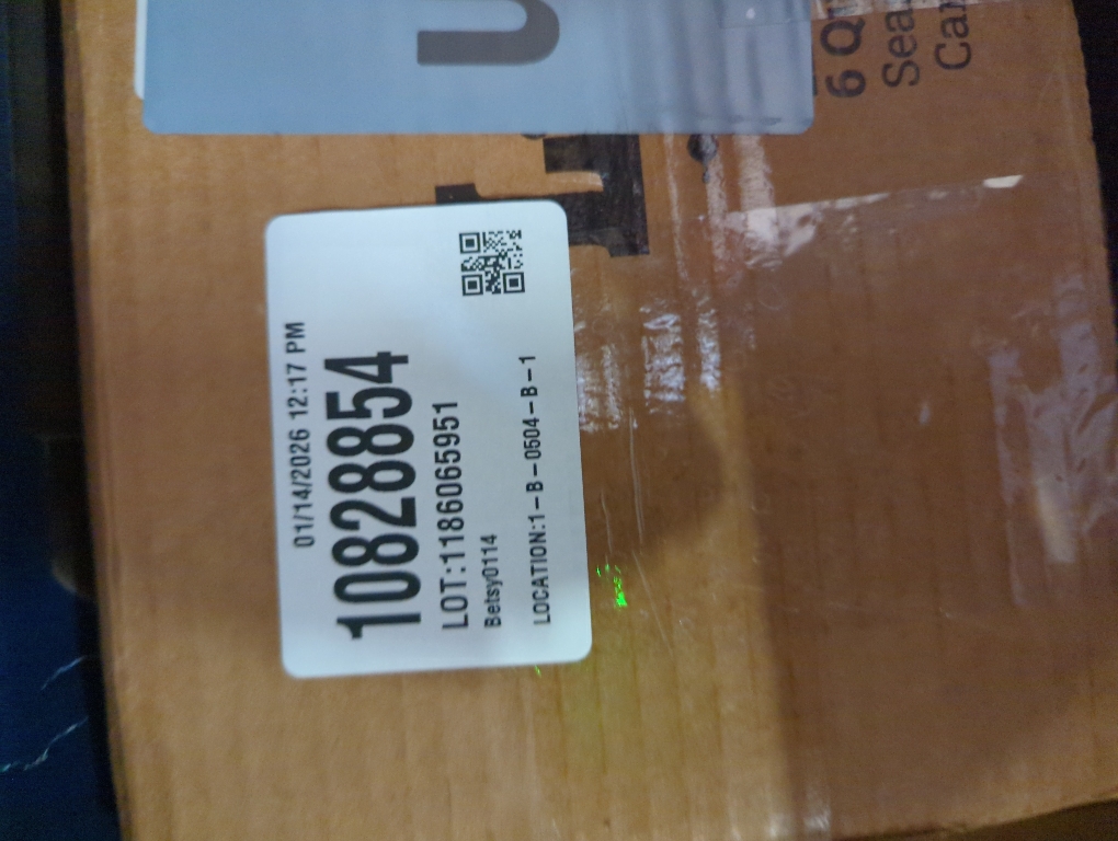 Lodge 10 Quart Pre-Seasoned Cast Iron Camp Dutch Oven with Lid - Dual Handles - Use in the Oven, on the Stove, on the Grill or over the Campfire - Black