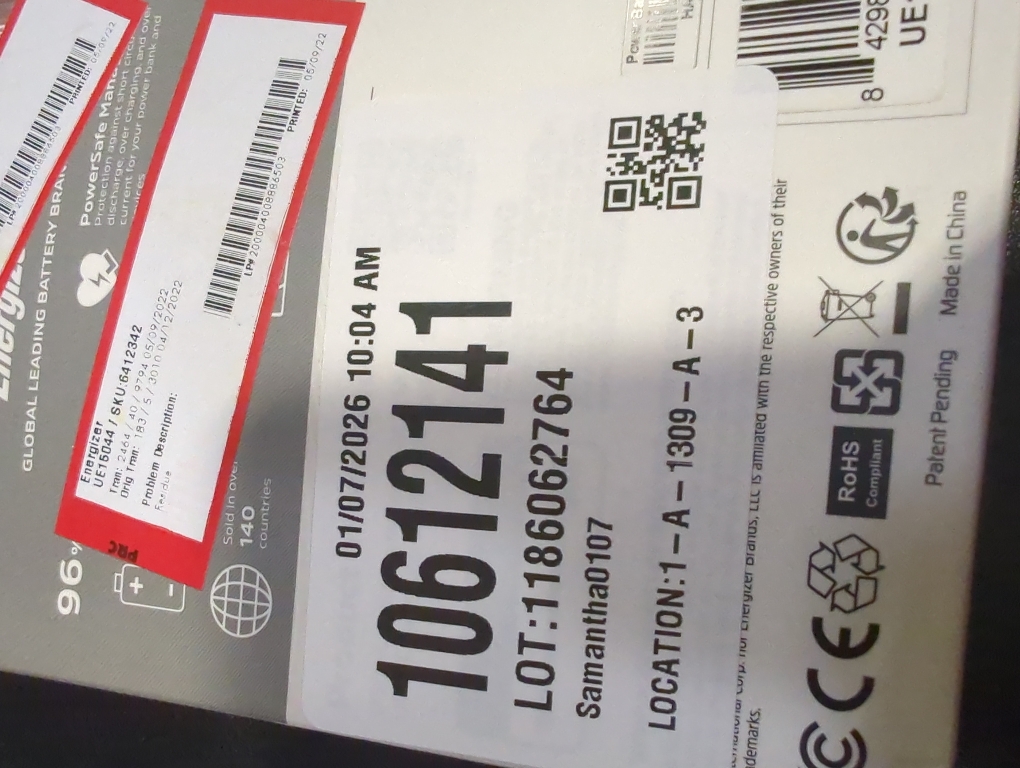 Energizer - MAX 15,000mAh Ultra-Slim High Speed Universal Portable Charger for Apple, Android, Google, Samsung & USB Enabled Devices - Black