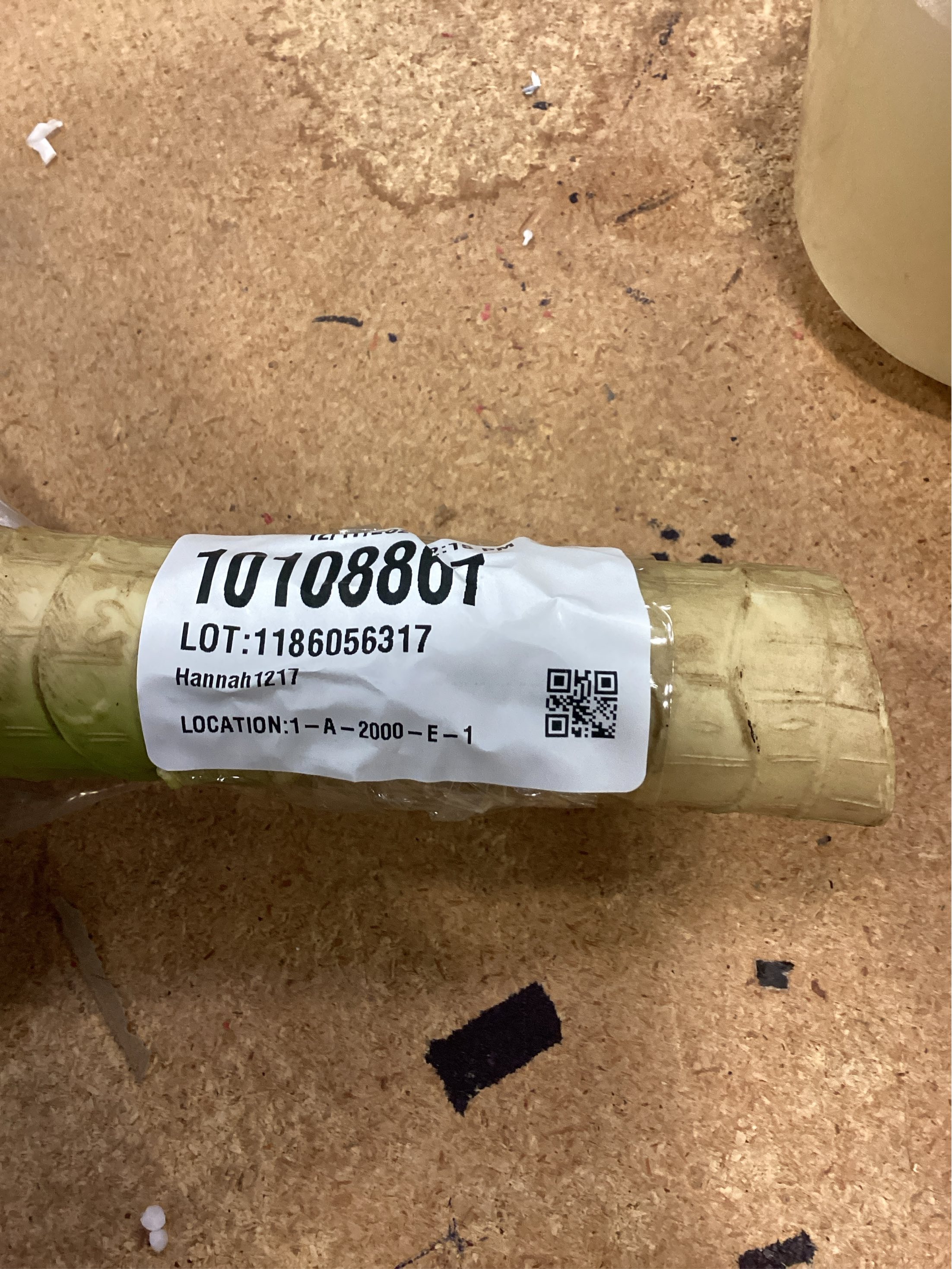 Velener Artificial Agave Plant,18 Inch, Faux Aesthetic Plants for Home Decor, Realistic UV Resistant Fake Agave Plants Without Pot, Set of 1