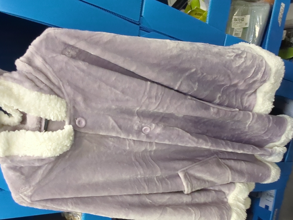 PAVILIA Angel Wrap Hooded Blanket Purple