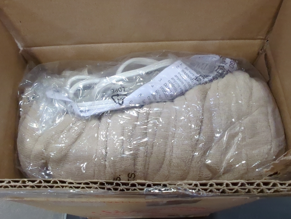 Sunbeam Electric Royal Luxe Microplush Heated Blanket, 12 Heat Settings, 12-Hour Auto Shut-Off, Fast Heating, Warm & Cozy, Machine Washable, Mushroom Color, Twin (84 x 62)