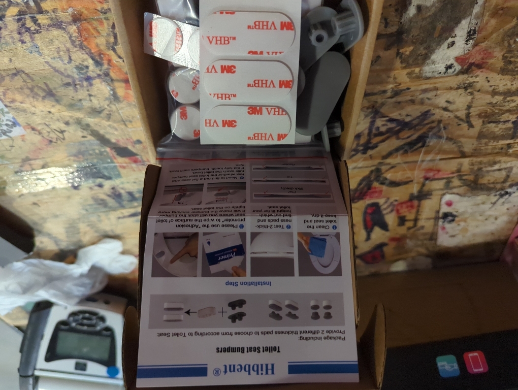 Hibbent 10 Pieces Toilet Seat Bumpers, Universal Buffer Toilet Lid Rubber Bumpers Each One with 2 Thickness TPE Pads(2 Heights) Strong Adhesive Bidet Bumpers Used for Home, Hotel, Hospital