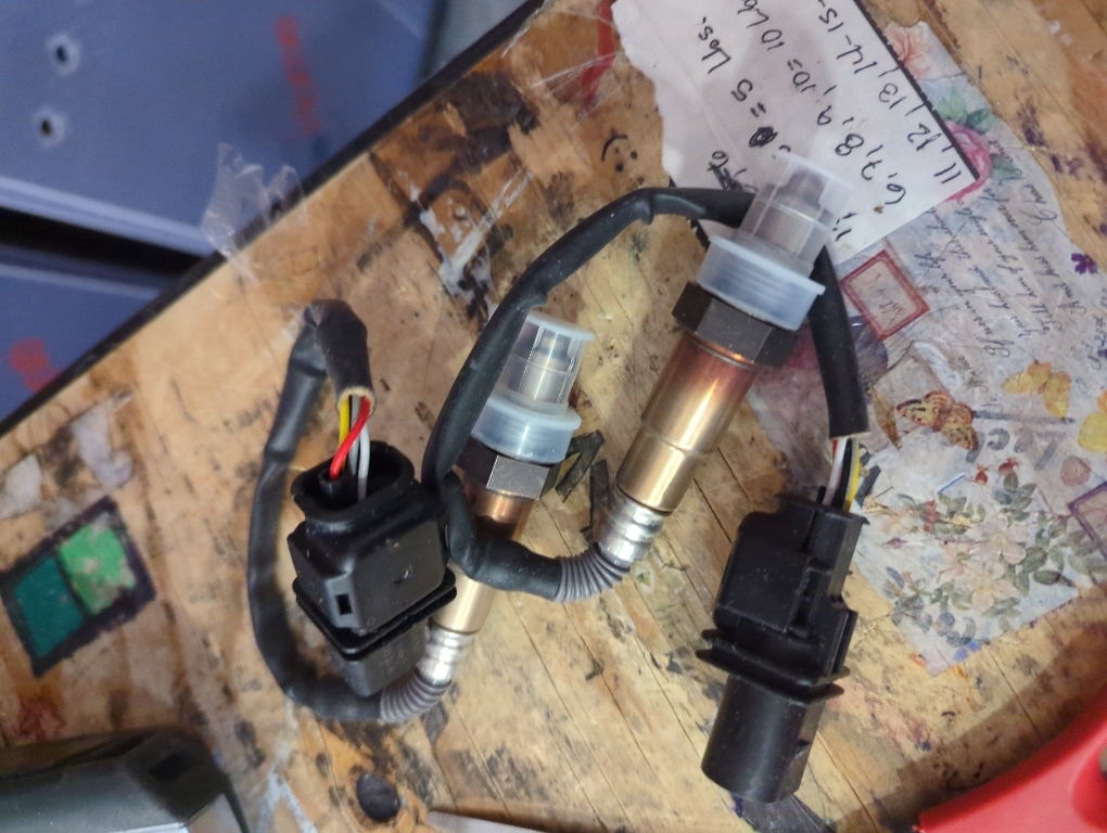 Oxygen O2 Sensor Fit for Hyundai Elantra 2011-2016 Fit for Kia Forte Forte5 2014-2016 1.8L 2.0L L4 2Pcs 234-5082 234-4552