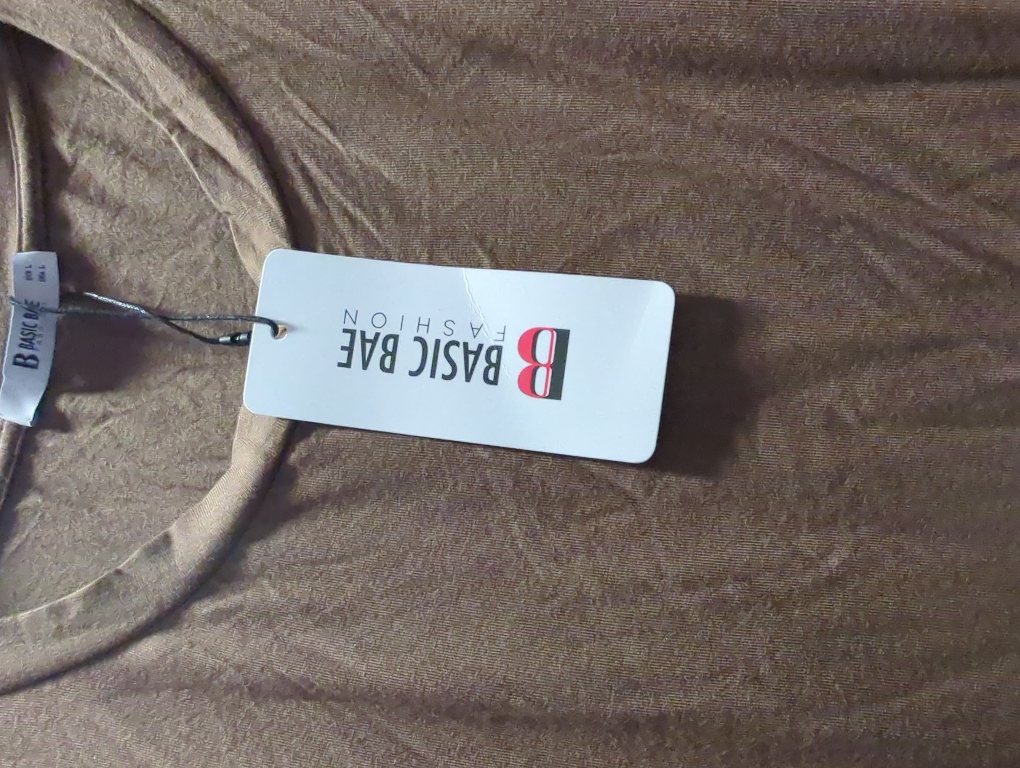 Size Large Basic Bae women's shirt