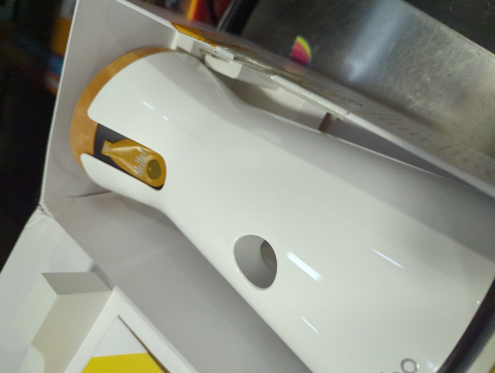 Furbo Dog Sitter and Treat Giving Robot 1080P 4x Zoom