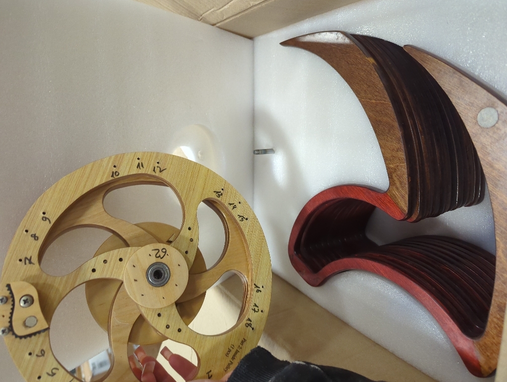 Mindsight Moving Kinetic Wall Art - Wind up to power peaceful motion (no battery) - Calming Wall Décor for Living Room, Office, Bedroom, Kitchen - Hand Crafted Wood - Ripple, Canyon Brown