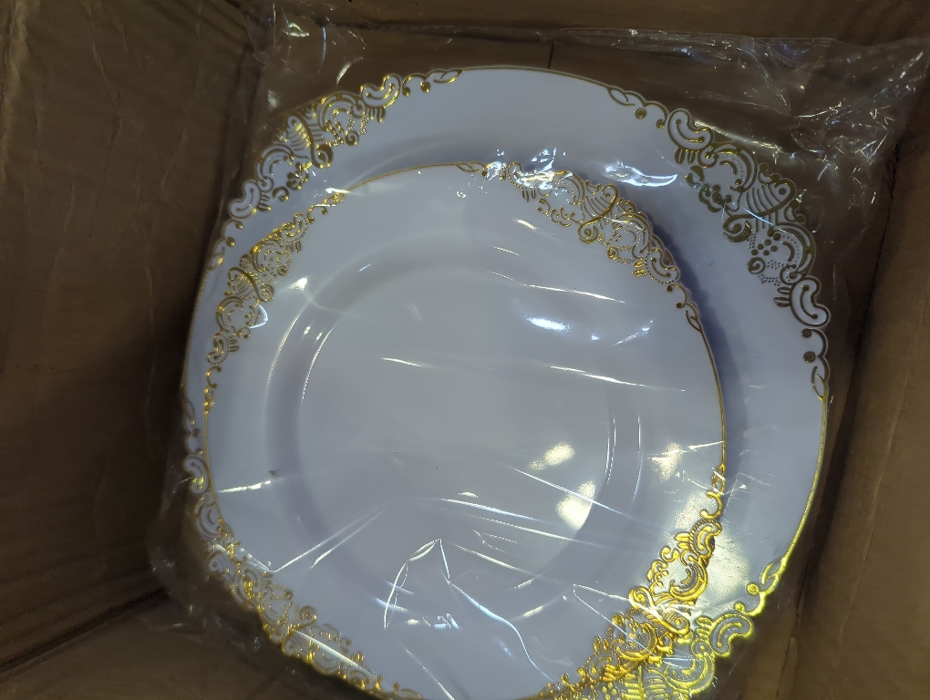 100PCS White Plates with Gold Trim Disposable for Thanksgiving