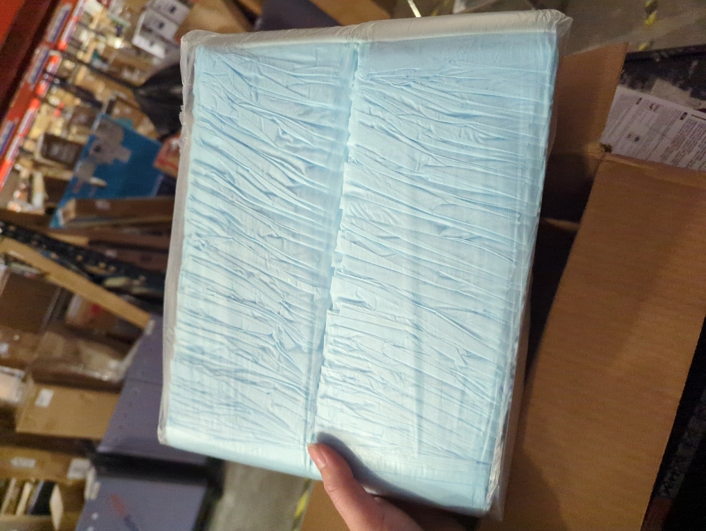 Covidien 7134 Simplicity Fluff Underpad, Moderate Absorbency, 23 x 24 (Pack of 200)