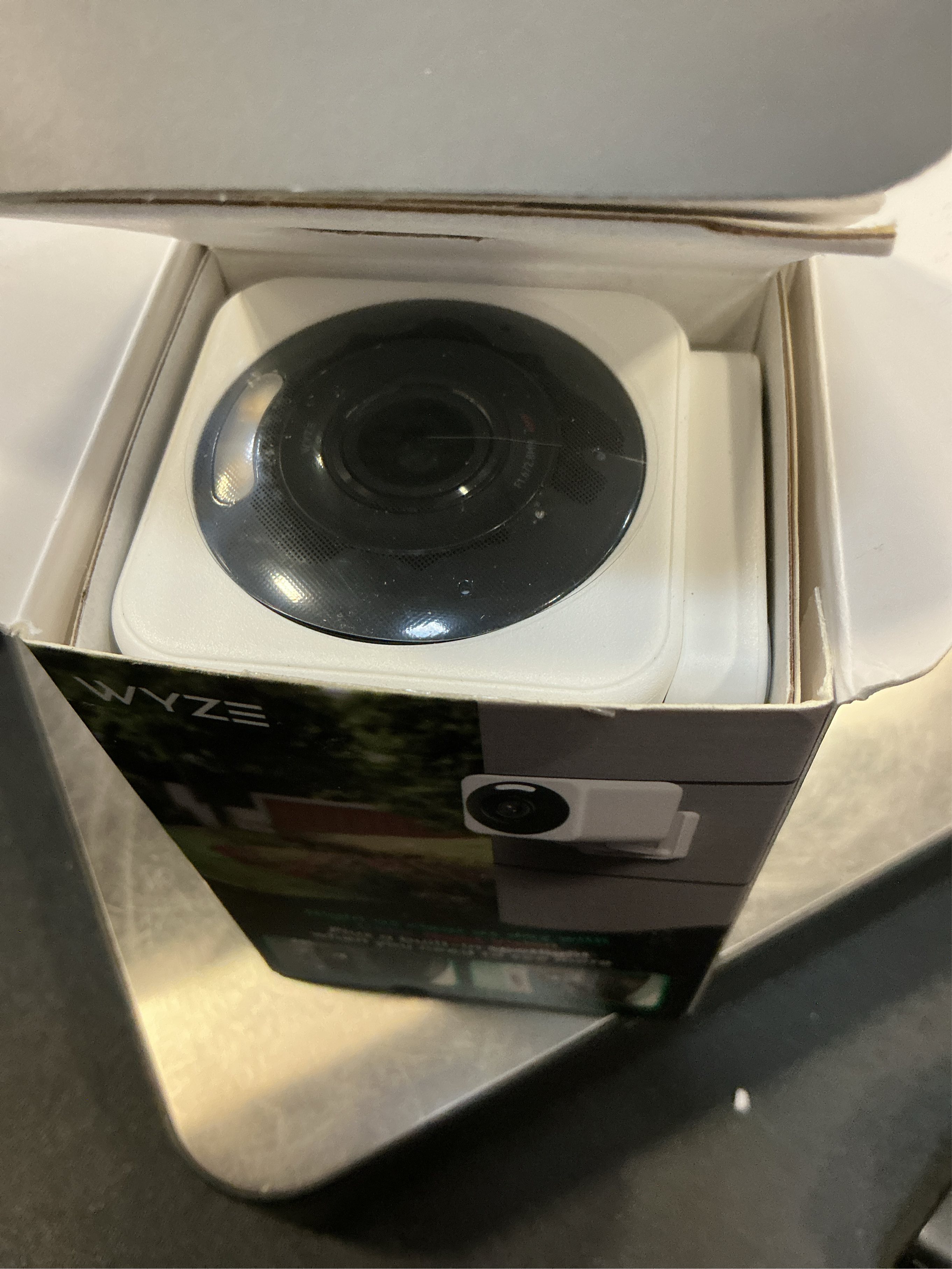 Wyze Cam V4 Plug-in Indoor and Outdoor Smart-Enabled Security Camera