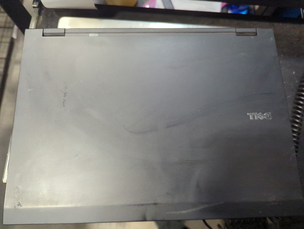 Dell Latitude E5400 With Charger