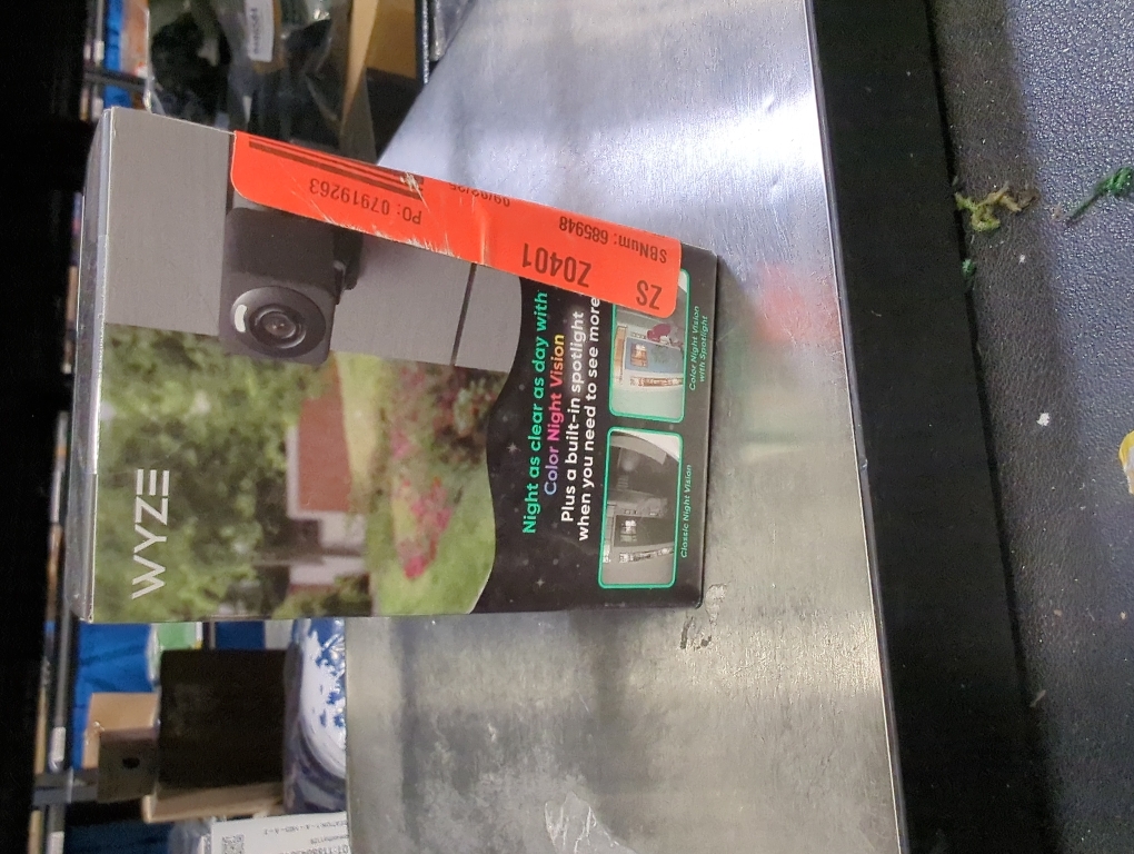 Wyze Cam V4 Plug-in Indoor and Outdoor Smart-Enabled Security Camera