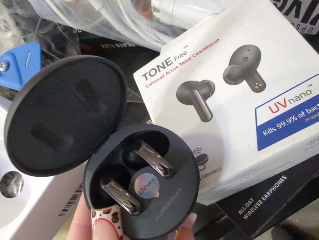 LG Tone-FP5 Tone Free True Wireless Bluetooth Earbuds FP5 - Active Noise Cancelling, Black