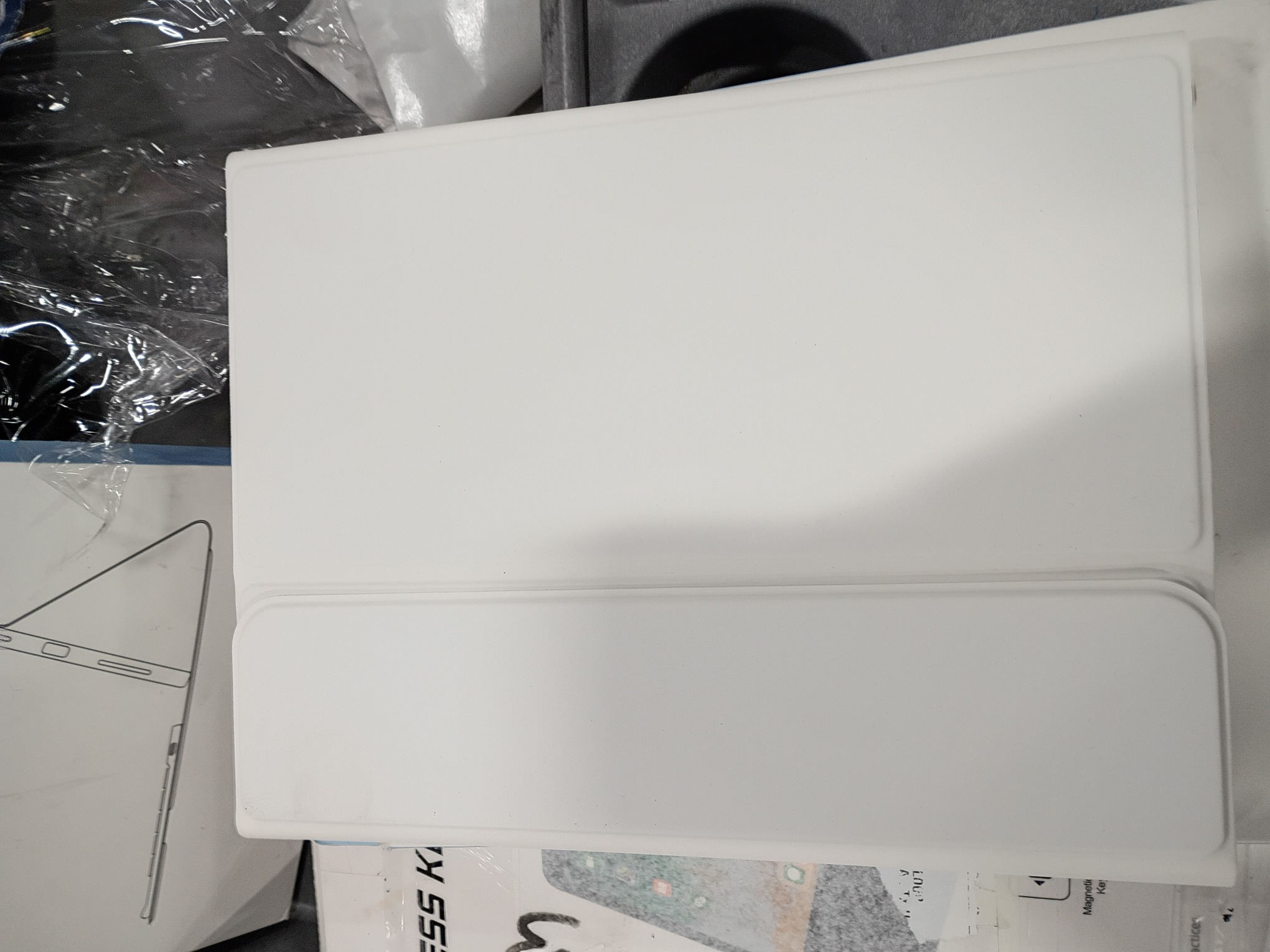 Wireless Keyboard Case  (white)