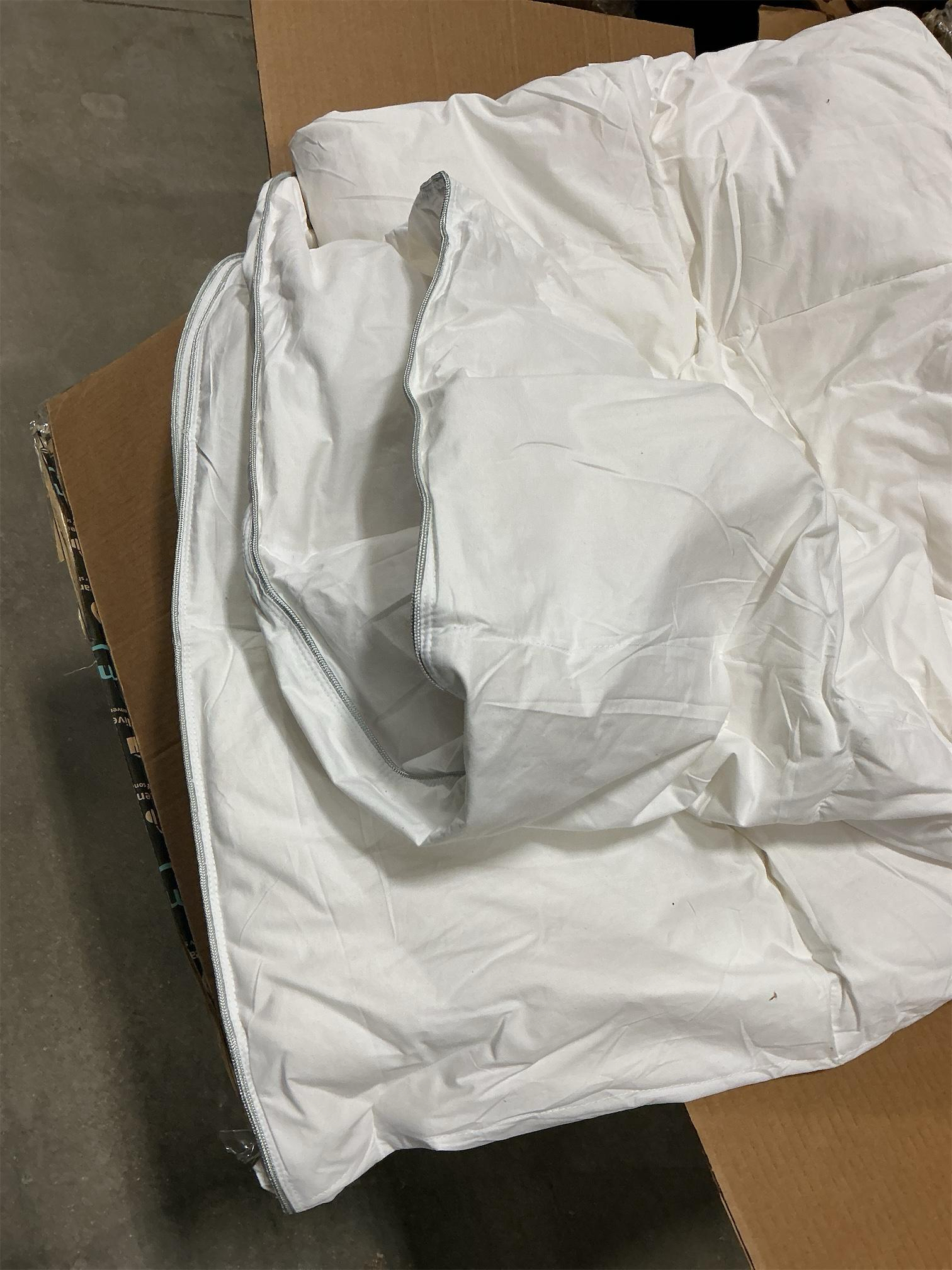 Goose Feather Down Fiber Cotton Comforter Queen Size - 100% Cotton Duvet Insert - Hypoallergenic Bedding Comforter All Season Medium Warmth 90 x 90 Inch White